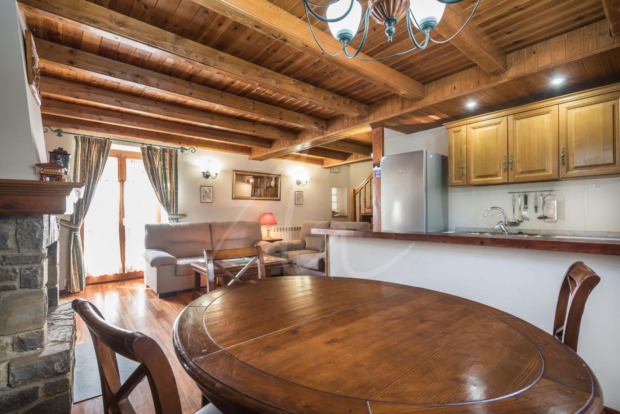 Casa Marimanha By Seamount Rentals Salardú المظهر الخارجي الصورة